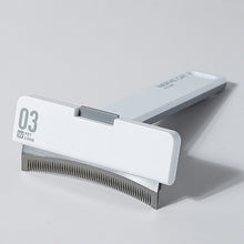Floating Head Pet Grooming Deshedder