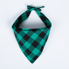 Checkered Dog Bandana – Plaid